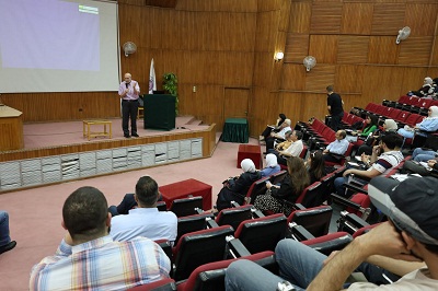 قدّم ورشة تطبيقات عملية لتقانة المعلومات الدكتور هشام عرودكي، الخبير في هندسة الاتصالات والمدير في كبرى الشركات التقنية الألمانية.